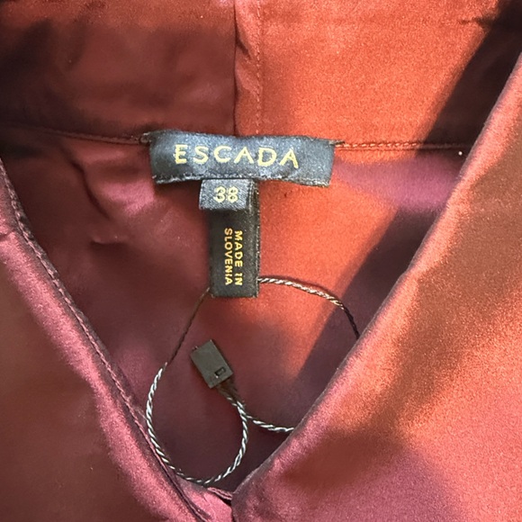 Escada Port Maroon Shimmer Stretch Button Down Blouse Crystal Buttons  38 (US 8) - Picture 9 of 14